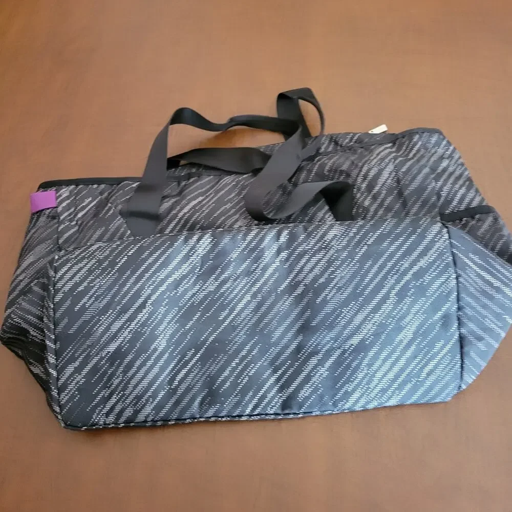 Nike One Luxe training bag luggage carry one womens' training tote bag
